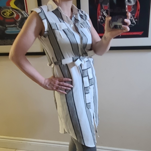 🍒2/$30 Bishop + Young striped tunic / dress - Picture 9 of 10